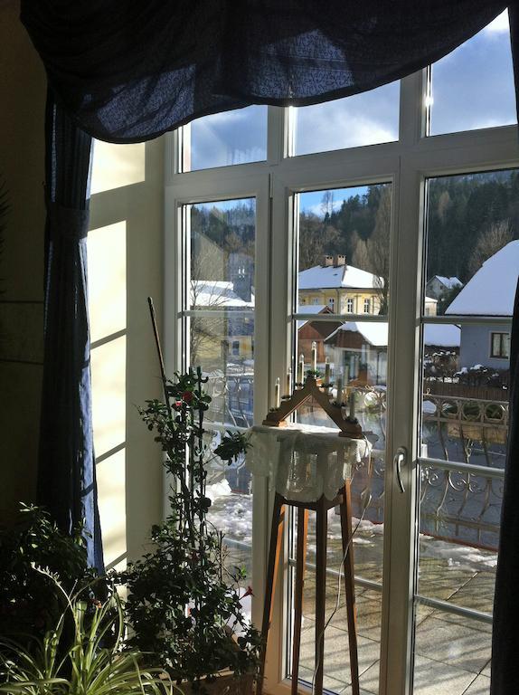 Gasthof Zum Niederhaus - Familie Perthold Sankt Aegyd am Neuwalde Exterior foto